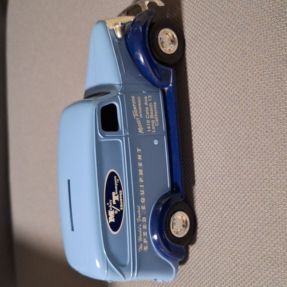 1938 Chevrolet Panel Truck Bank 1:25 Mickey/Thompson Linited Edition